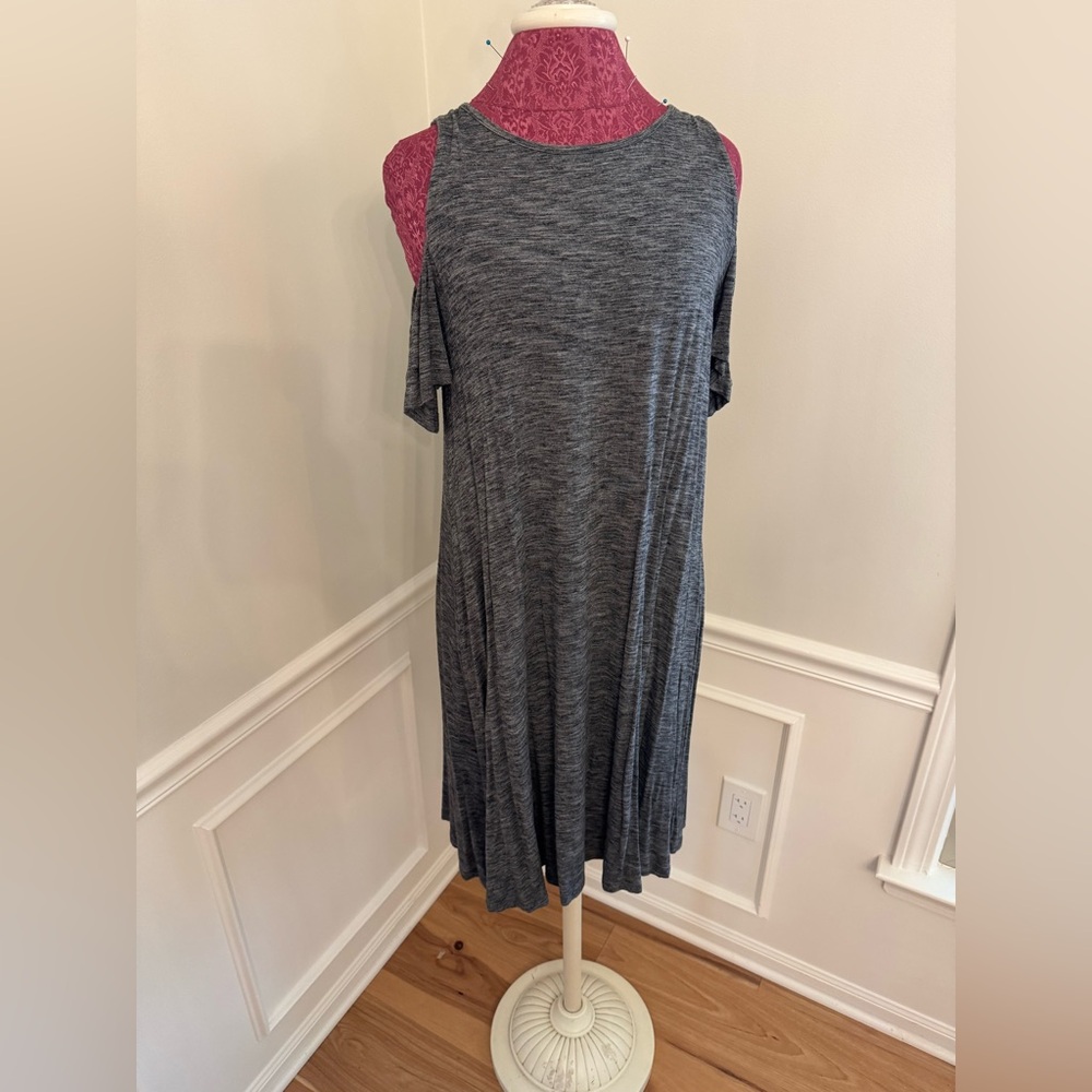 Luxe Essentials Heather Gray Maternity Dress